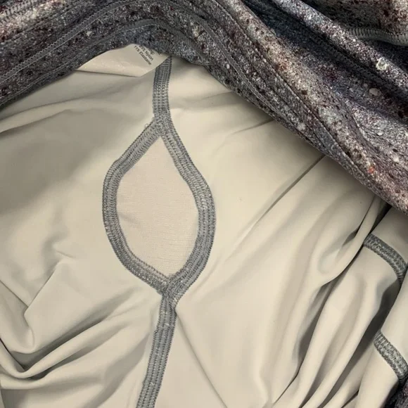 LULULEMON Stone/ Pink Paint Splattered Wunder Under Hi Rise Leggings Size 6 - Picture 11 of 14